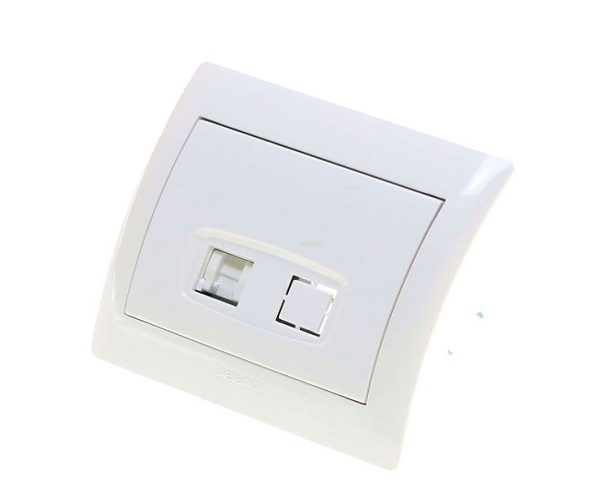 سوکت شبکه CAT6 دلند مدل آسا